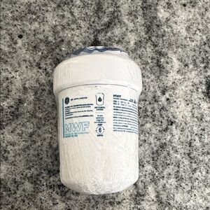 GE Appliances White Water Filter